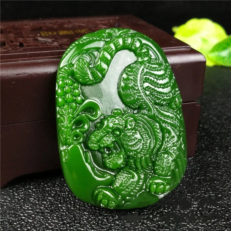 Natural Jade Green Hand-carved Zodiac Tiger Pendant Fashion Boutique Jewelry Men and Women Necklace Gift Accessories
Natural Jade Green Hand-carved Zodiac Tiger Pendant Fashion Boutique Jewelry Men and Women Necklace Gift Accessories