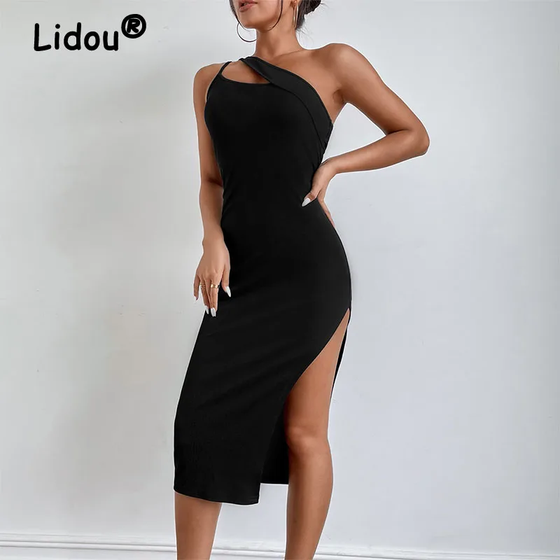 Women Black One Shoulder Sling Dresses Party Club Split Sexy Irregular Slim Waist Summer Fashion Elegant Female Sleeveless Dress
Women Black One Shoulder Sling Dresses Party Club Split Sexy Irregular Slim Waist Summer Fashion Elegant Female Sleeveless Dress