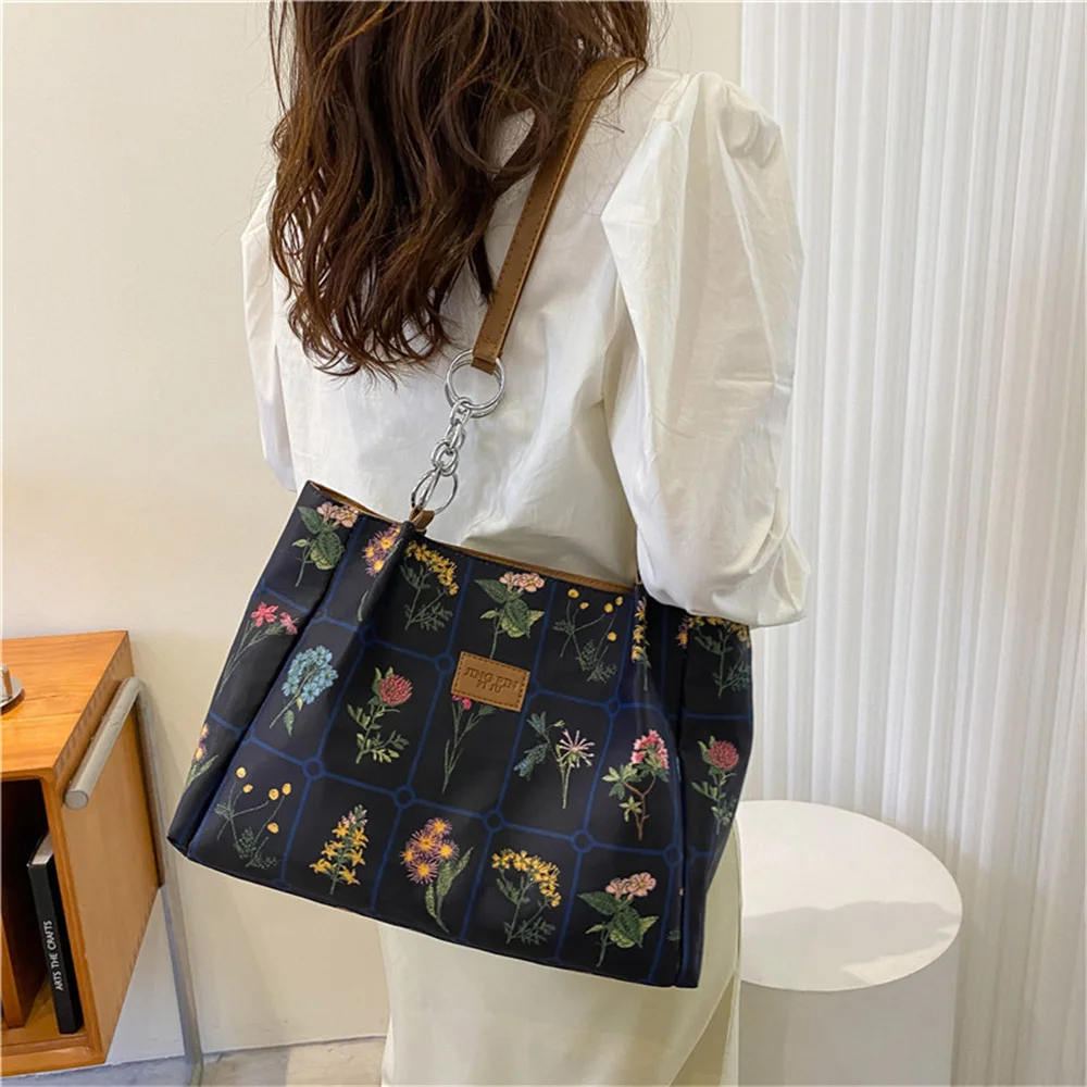 Flower plant print large capacity bag summer new texture foreign style fashionable leisure Commuter Bag Single Shoulder Tote Bag
Flower plant print large capacity bag summer new texture foreign style fashionable leisure Commuter Bag Single Shoulder Tote Bag