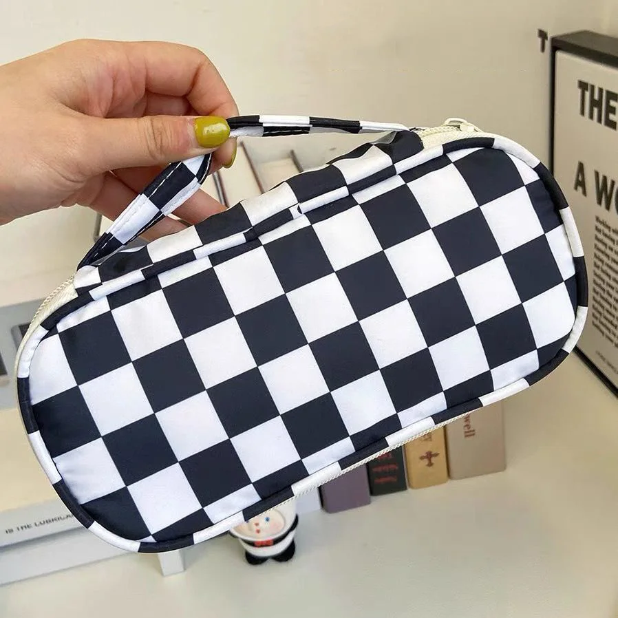 New Ins Pencil Bag Checkerboard Fabric Pencil Bag Large Capacity Multifunctional Stationery Storage Bag School Supplies
New Ins Pencil Bag Checkerboard Fabric Pencil Bag Large Capacity Multifunctional Stationery Storage Bag School Supplies