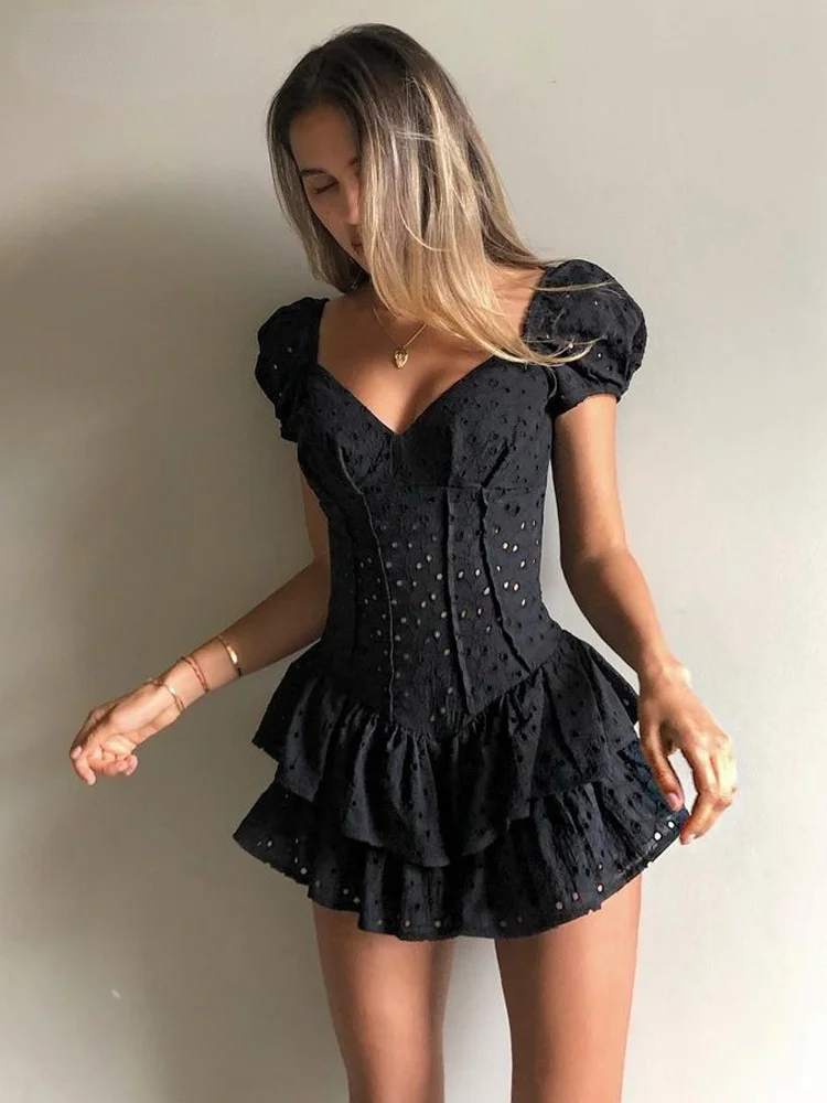 dinboa- Fashion V-neck Ruffles Pleated Dress Women Puff Sleeve Chic Black Summer Dress Party Hollow Out Vintage Corset Ladies
dinboa- Fashion V-neck Ruffles Pleated Dress Women Puff Sleeve Chic Black Summer Dress Party Hollow Out Vintage Corset Ladies