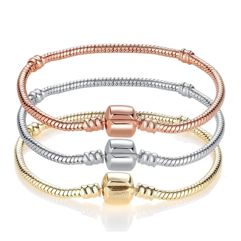 New Fashion Original Charm Classic Hot Sale 3mm Snake Bone Chain Suitable for Original Pandora Ladies Bead Exquisite Bracelet
New Fashion Original Charm Classic Hot Sale 3mm Snake Bone Chain Suitable for Original Pandora Ladies Bead Exquisite Bracelet