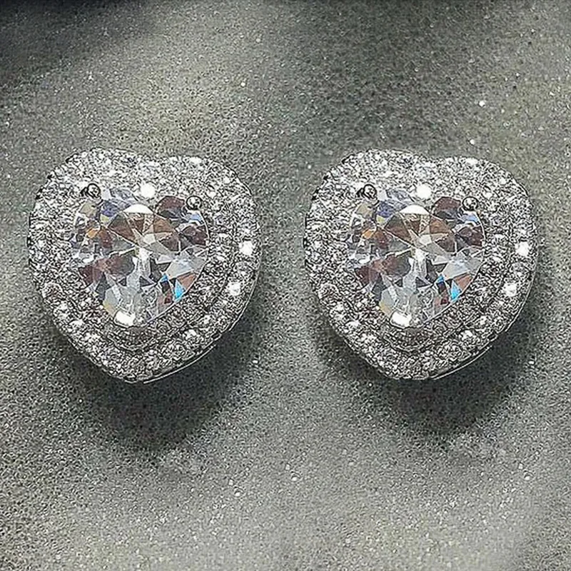 2022 Hot Style Copper Inlaid Zircon Stud Earrings Exquisite Diamond Heart-shaped Earrings Love Earrings Valentine's Day Gift
2022 Hot Style Copper Inlaid Zircon Stud Earrings Exquisite Diamond Heart-shaped Earrings Love Earrings Valentine's Day Gift