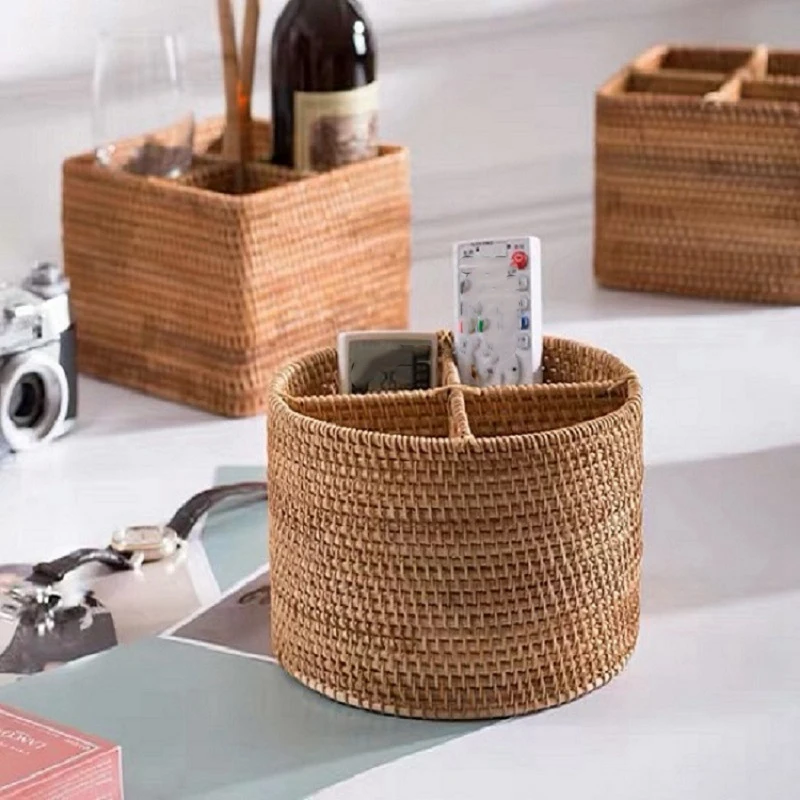 Hand-woven Wicker Straw Storage Basket Portable Four-compartment Storage Fruit Basket Household Storage Basket Home Decoration
Hand-woven Wicker Straw Storage Basket Portable Four-compartment Storage Fruit Basket Household Storage Basket Home Decoration
