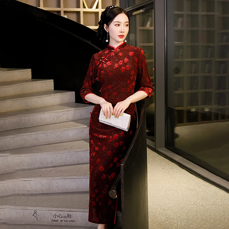 2022 Autumn Vintage Red Qipao Dress Women Velvet Stand Collar Floral Printed High Slit Cheongsam Chinese Wedding Dress Vestidos
2022 Autumn Vintage Red Qipao Dress Women Velvet Stand Collar Floral Printed High Slit Cheongsam Chinese Wedding Dress Vestidos