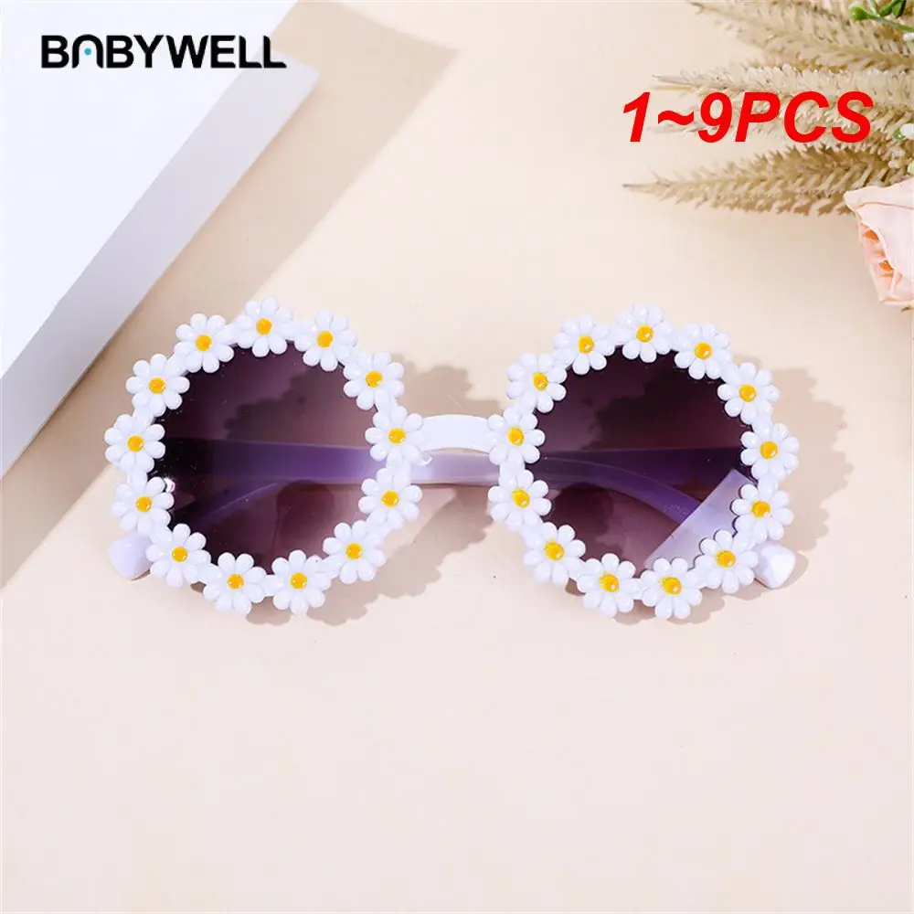 1~9PCS Sunglasses Clothing Accessories Lightweight And Portable Daisy Round Glasses Trend Fashion Collocation Clothing Flowers
1~9PCS Sunglasses Clothing Accessories Lightweight And Portable Daisy Round Glasses Trend Fashion Collocation Clothing Flowers