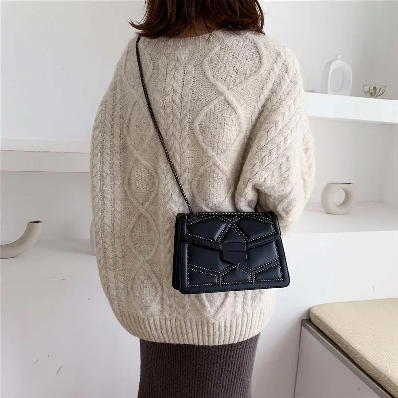 Women's bag 2023 Autumn Shoulder Crossbody Bag Chain Pu Simple Underarm Handbags Luxury Designer Tote Bags Ladies Shopper Bags
Women's bag 2023 Autumn Shoulder Crossbody Bag Chain Pu Simple Underarm Handbags Luxury Designer Tote Bags Ladies Shopper Bags