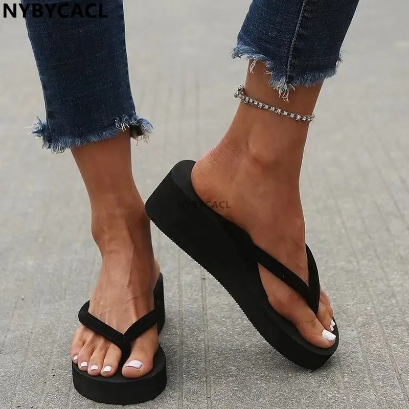 Summer Casual EVA Platform Woman Bath Slippers Wedge Beach Flip Flops High Heel Soft Slippers For Women Black Ladies Shoes Big42
Summer Casual EVA Platform Woman Bath Slippers Wedge Beach Flip Flops High Heel Soft Slippers For Women Black Ladies Shoes Big42