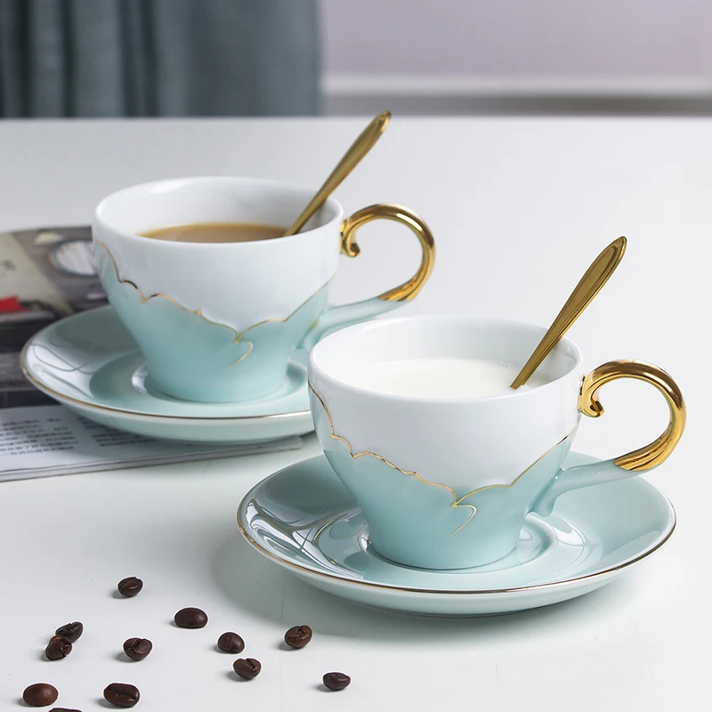 Luxury Tea Cup Set European Bone China Porcelain Gold Rim Milk Coffee Cup Espresso Cute White Xicara Drinkware EB50BD
Luxury Tea Cup Set European Bone China Porcelain Gold Rim Milk Coffee Cup Espresso Cute White Xicara Drinkware EB50BD