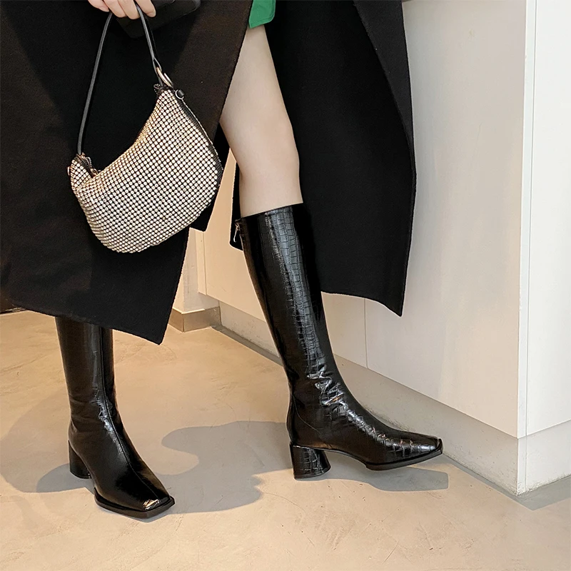 Fashion Elegant Concise Women Knee High Boots Square Toe High Heels Side Zipper Party Casual Genuine Leather Shoes Woman
Fashion Elegant Concise Women Knee High Boots Square Toe High Heels Side Zipper Party Casual Genuine Leather Shoes Woman