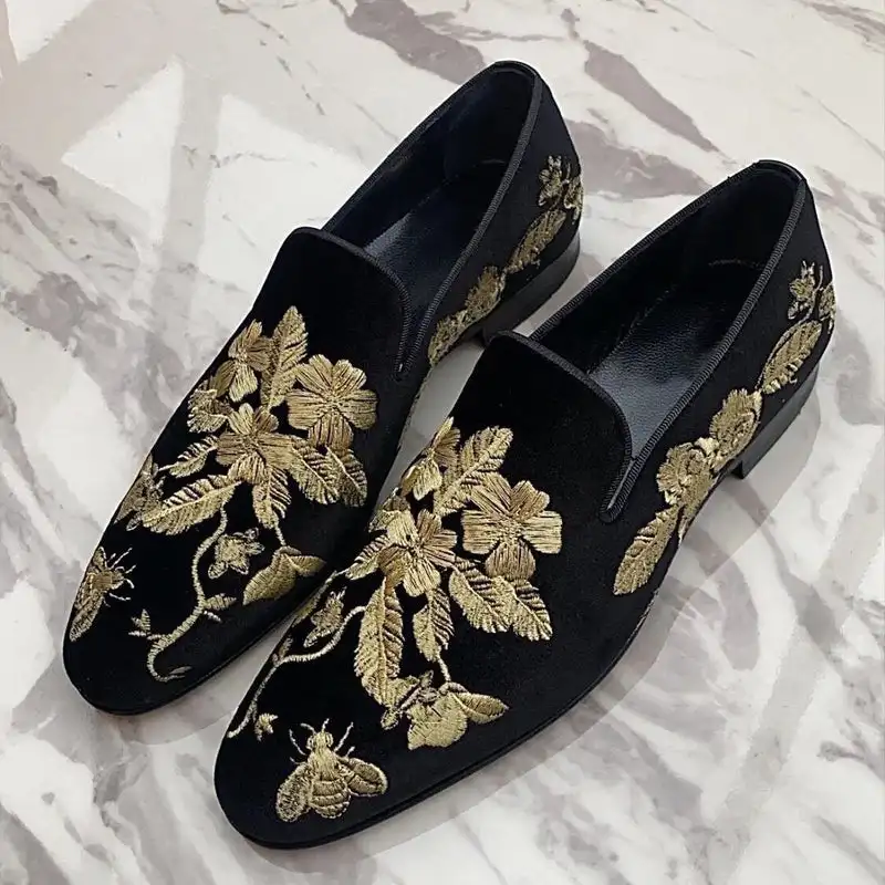 Loafers Men Shoes Faux Suede Black Fashion Business Casual Wedding Party Classic Simple Exquisite Embroidered Dress Shoes CP013
Loafers Men Shoes Faux Suede Black Fashion Business Casual Wedding Party Classic Simple Exquisite Embroidered Dress Shoes CP013