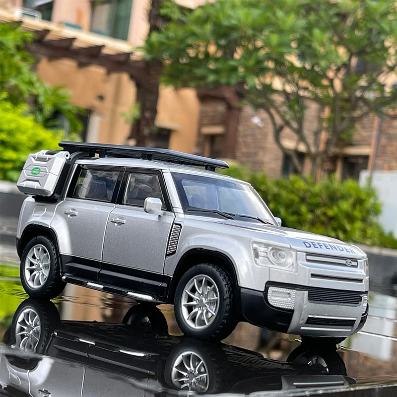 Новинка 1:24, модель автомобиля Defender Land Rover SUV из сплава, литая, игрушечные внедорожники, металлическая модель автомобиля, имитация коллекции, подарок для детей
Новинка 1:24, модель автомобиля Defender Land Rover SUV из сплава, литая, игрушечные внедорожники, металлическая модель автомобиля, имитация коллекции, подарок для детей
