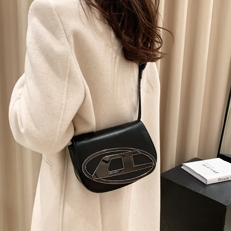 Half Moon Fashion Women Shoulder Bags Ladies Handbag Simple Design Stylish Chic Underarm Bag Tote Handbags Purse Gifts for Girls
Half Moon Fashion Women Shoulder Bags Ladies Handbag Simple Design Stylish Chic Underarm Bag Tote Handbags Purse Gifts for Girls