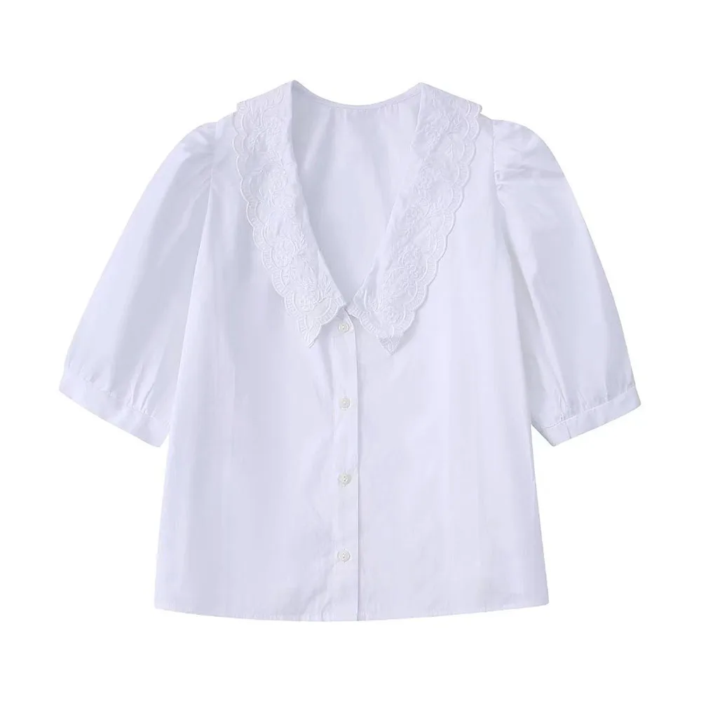 Women 2022 Summer New Fashion Embroidered Collar Blouse Vintage Short Sleeve Single Breasted Female Shirt Chic Top Mujer
Women 2022 Summer New Fashion Embroidered Collar Blouse Vintage Short Sleeve Single Breasted Female Shirt Chic Top Mujer