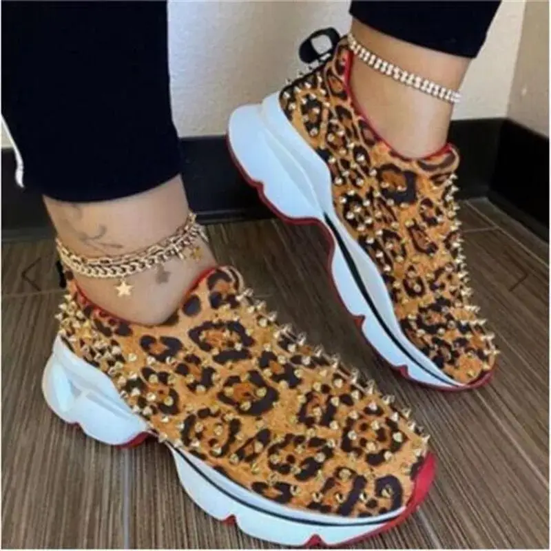 Women's Sneakers New Fashion Rivet Soft Thorn Casual Shoes Women's Comfortable All-match Sneakers Zapatillas De Deporte De Mujer
Women's Sneakers New Fashion Rivet Soft Thorn Casual Shoes Women's Comfortable All-match Sneakers Zapatillas De Deporte De Mujer