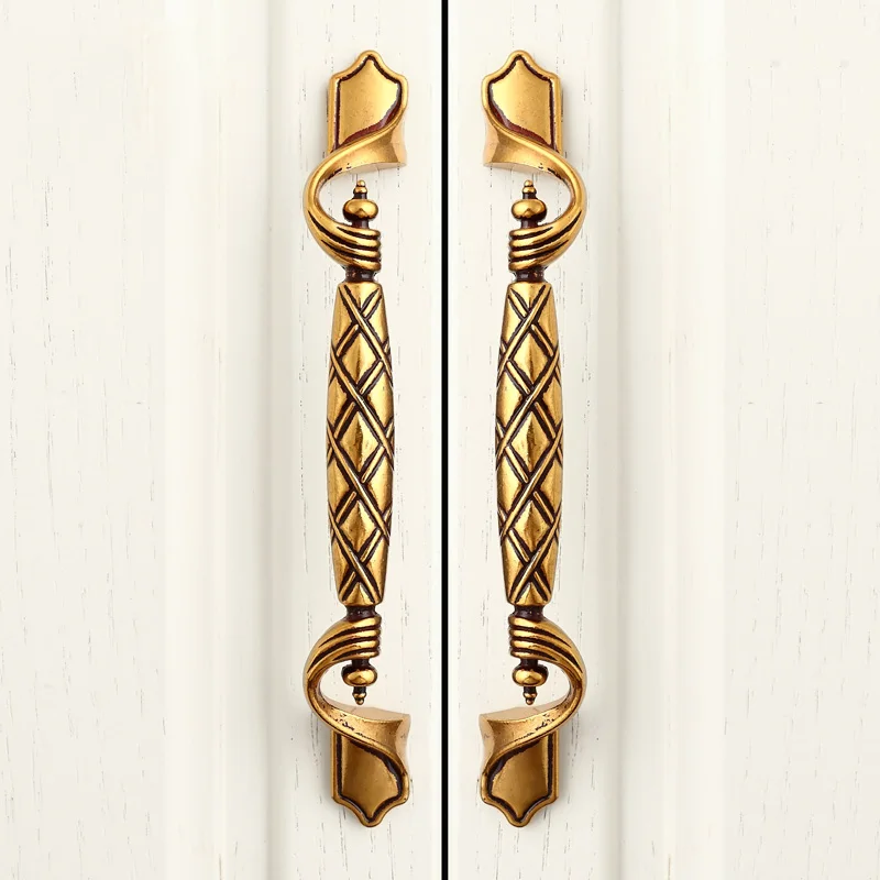 High-grade Antique Kitchen Cupboard Wardrobe Door Handles and Knobs drawer retro Classical Furniture door knob and pulls slides
High-grade Antique Kitchen Cupboard Wardrobe Door Handles and Knobs drawer retro Classical Furniture door knob and pulls slides
