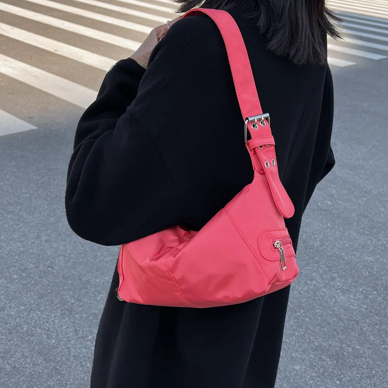 New Women Nylon Underarm Bag Vintage Middle Ancient French Stick Bag Portable Lady One Shoulder Bag
New Women Nylon Underarm Bag Vintage Middle Ancient French Stick Bag Portable Lady One Shoulder Bag