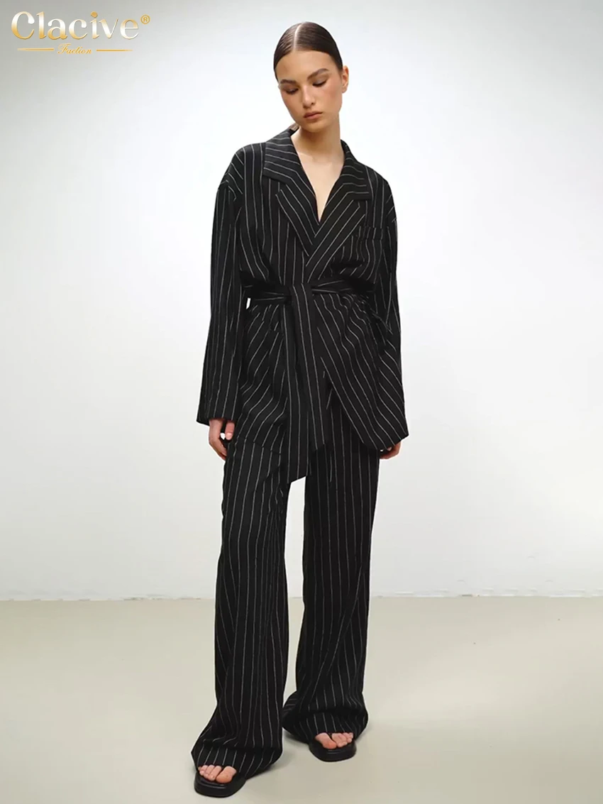 Clacive Vintage Stripe Print 2 Piece Sets Women 2023 Fashion Loose Long Sleeve Lace-Up Top With High Waist Wide Pants Set Female
Clacive Vintage Stripe Print 2 Piece Sets Women 2023 Fashion Loose Long Sleeve Lace-Up Top With High Waist Wide Pants Set Female