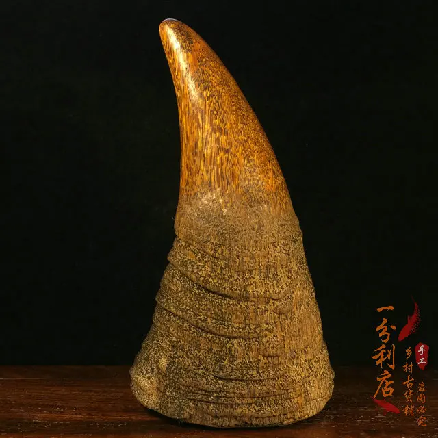 Tibetan Old Tibetan Goods Ox Horn Carved Original the Point of Ox Horns Antique Collection Horn Caving Hand Pieces
Tibetan Old Tibetan Goods Ox Horn Carved Original the Point of Ox Horns Antique Collection Horn Caving Hand Pieces
