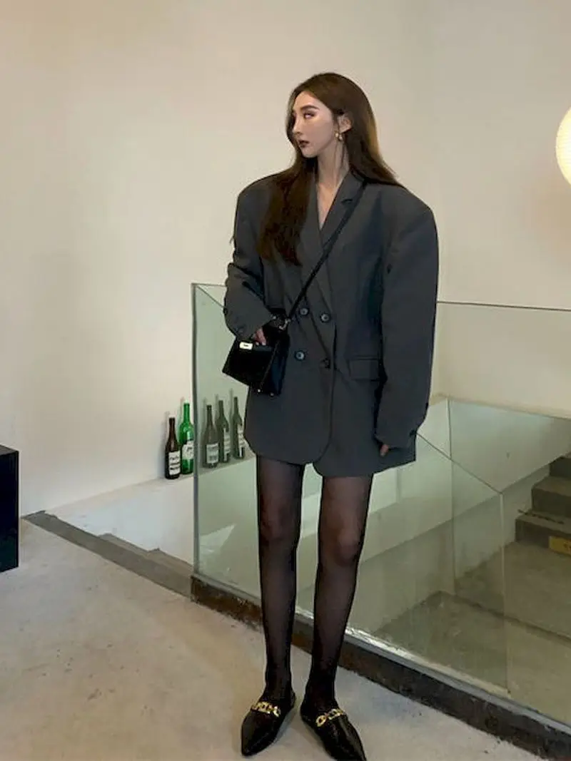 Women's Oversize Double Breasted Blazer Jacket Korean Harajuku Vintage British Casual Loose Suit Coat 2022 Spring Autumn New Y2k
Women's Oversize Double Breasted Blazer Jacket Korean Harajuku Vintage British Casual Loose Suit Coat 2022 Spring Autumn New Y2k