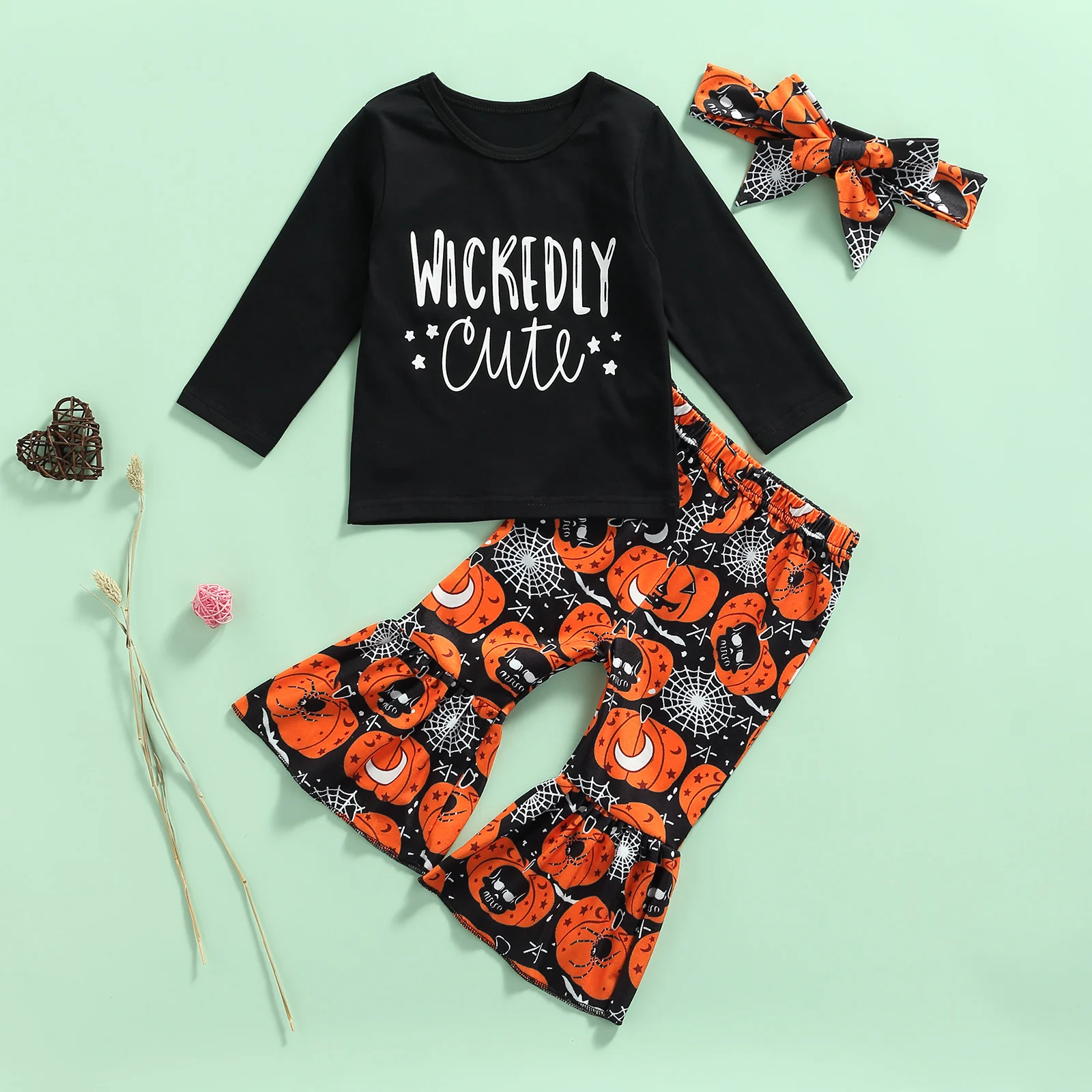 Baby Girl Halloween Clothes Set Letter Pullover Top Pumpkin Flare Pants Headband 0-3Y Newborn Infant Toddler Festival Costume
Baby Girl Halloween Clothes Set Letter Pullover Top Pumpkin Flare Pants Headband 0-3Y Newborn Infant Toddler Festival Costume