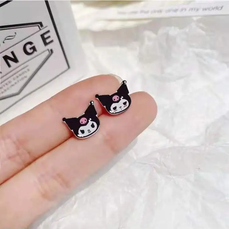 Kawaii Sanrio Black Beauty Earrings Cartoon Wild Student Fresh Simple Niche Ear Clips Free Punch Female Jewelry Earrings Gift
Kawaii Sanrio Black Beauty Earrings Cartoon Wild Student Fresh Simple Niche Ear Clips Free Punch Female Jewelry Earrings Gift