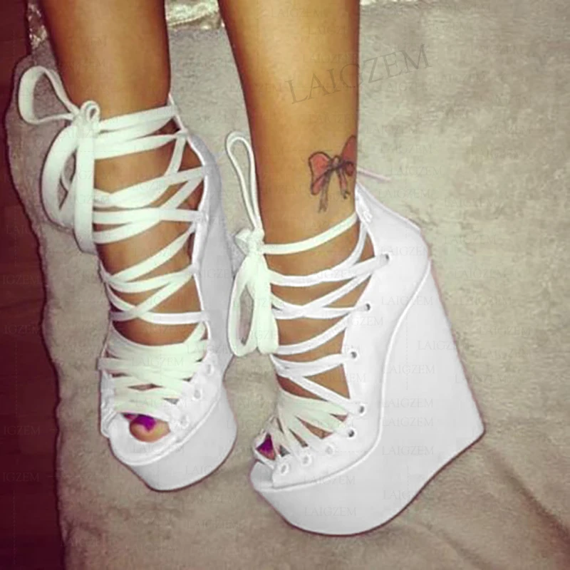 SEIIHEM Women Pumps Peep Toe Lace Up Shiny Sandals Height Increase Handmade Female Ladies Shoes Woman Big Size 41 44 46 47 50 52
SEIIHEM Women Pumps Peep Toe Lace Up Shiny Sandals Height Increase Handmade Female Ladies Shoes Woman Big Size 41 44 46 47 50 52