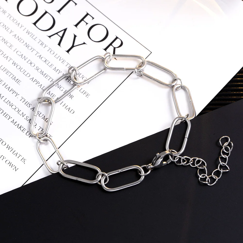 2022 New Minimalist Titanium Steel Stainless Steel Bracelet Fashion Hip Hop Cold Style Hand Jewelry Pendant Birthday Party Gifts
2022 New Minimalist Titanium Steel Stainless Steel Bracelet Fashion Hip Hop Cold Style Hand Jewelry Pendant Birthday Party Gifts