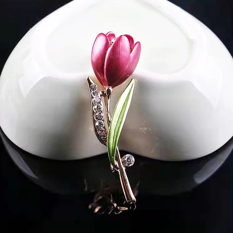 Elegant Tulip Flower Brooch Pin Crystal Costume Jewelry Clothes Accessories Jewelry Brooches For Wedding
Elegant Tulip Flower Brooch Pin Crystal Costume Jewelry Clothes Accessories Jewelry Brooches For Wedding