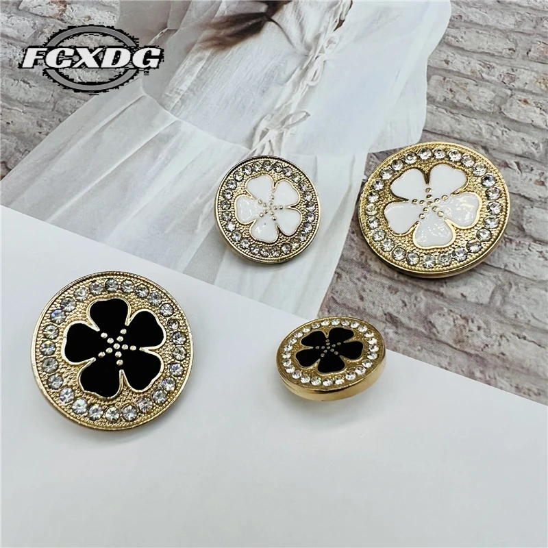 10pcs Beautiful Women's Clothing Accessories Metal Shank Buttons with Rhinestones Sewing Supplies Black Flower Clothing Buttons
10pcs Beautiful Women's Clothing Accessories Metal Shank Buttons with Rhinestones Sewing Supplies Black Flower Clothing Buttons