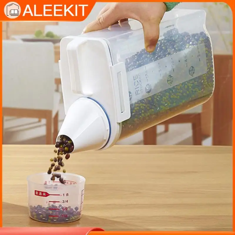 2L Plastic Food Storage Containers Kitchen Accessories For Food Save Grain With Cover Kitchen Storage Box Grain Rice Container
2L Plastic Food Storage Containers Kitchen Accessories For Food Save Grain With Cover Kitchen Storage Box Grain Rice Container
