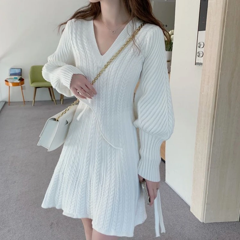 Elegant Lace-up Lantern Sleeve A-line Knitted Dress Temperament V Neck Twist Pattern Sweater Dress Women New Autumn Winter Dress
Elegant Lace-up Lantern Sleeve A-line Knitted Dress Temperament V Neck Twist Pattern Sweater Dress Women New Autumn Winter Dress