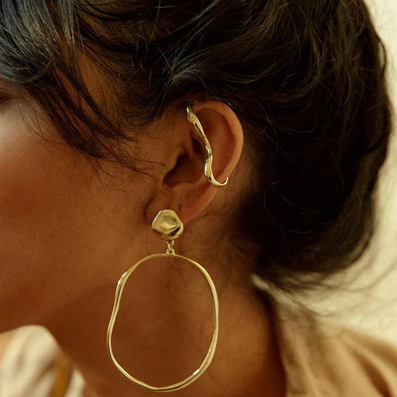 France Vintage Cuff Earrings For Women Punk Hip Hop Special Thing Metal Gold No Piercing Ear Clip Girls Fashion Jewelry Gift
France Vintage Cuff Earrings For Women Punk Hip Hop Special Thing Metal Gold No Piercing Ear Clip Girls Fashion Jewelry Gift