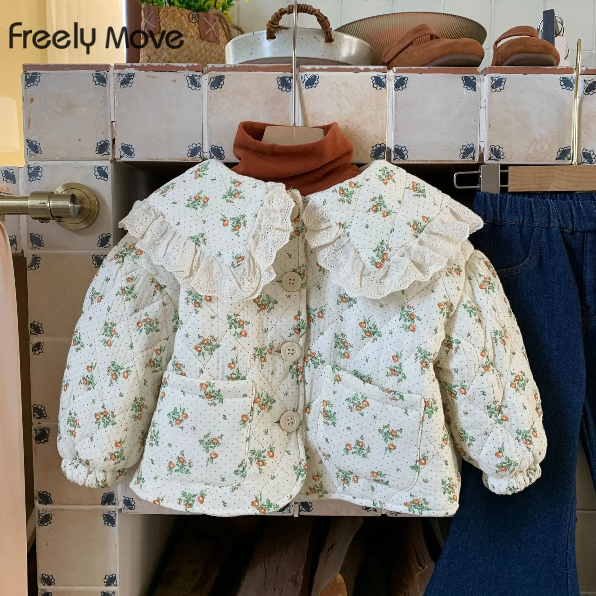 Freely Move Princess 2022 Winter New Full Sleeve Ruffles Lace Flower Top Cardigan Children Kids Baby Girls Padded Jacket Coat
Freely Move Princess 2022 Winter New Full Sleeve Ruffles Lace Flower Top Cardigan Children Kids Baby Girls Padded Jacket Coat