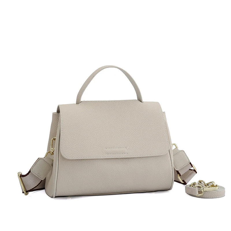 2023 Fashion Cowhide Genuine Leather Handbag for Women Luxury Brand Totes Female Flap Messenger Lady Girls Retro Shoulder Bags
2023 Fashion Cowhide Genuine Leather Handbag for Women Luxury Brand Totes Female Flap Messenger Lady Girls Retro Shoulder Bags