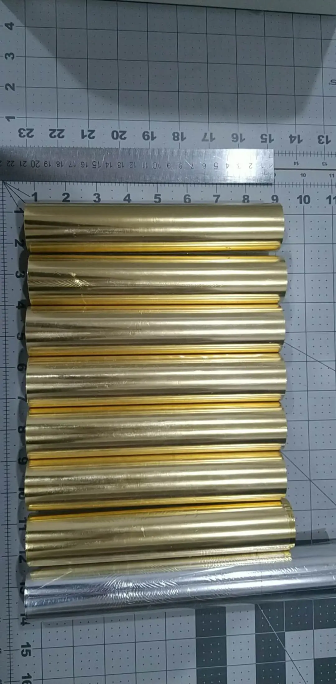 Gold heat transfer foil hot stamping foil suit for 360C machine one roll size 200MM*50M
Gold heat transfer foil hot stamping foil suit for 360C machine one roll size 200MM*50M