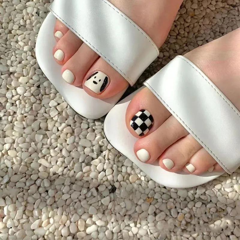 24Pcs Summer Glitter Nail Patches False Toe nail Press OnNails With Designs Full Cover Toe Nail Square Short Fake Nails Manicure 
24Pcs Summer Glitter Nail Patches False Toe nail Press OnNails With Designs Full Cover Toe Nail Square Short Fake Nails Manicure