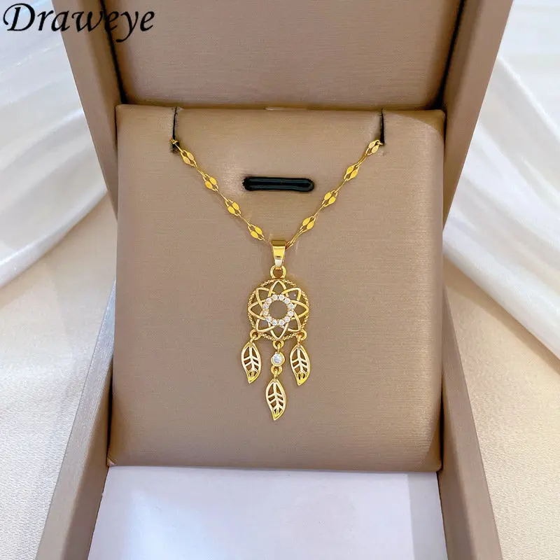 Draweye Necklacs for Women Hollow Out Feather Vintage Titanium Steel Jewelry Korean Fashion Vintage Gold Color Chokers Tassels
Draweye Necklacs for Women Hollow Out Feather Vintage Titanium Steel Jewelry Korean Fashion Vintage Gold Color Chokers Tassels