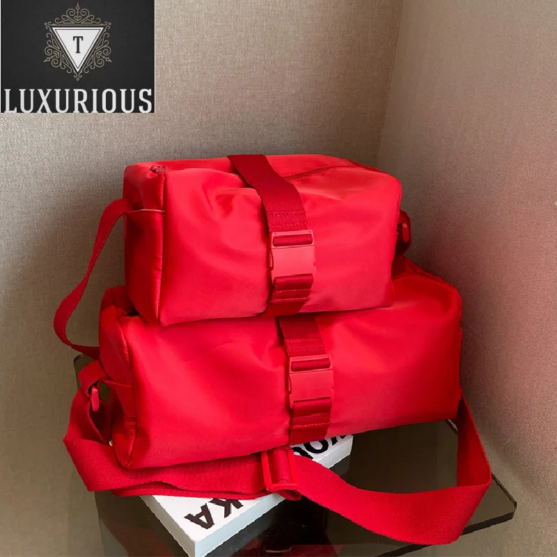 High Quality Nylon Travel Storage Crossbody Bags 2024 New Fashion Red Unisex Shoulder Bag Large Capacity Sport Gym Handbags Male
High Quality Nylon Travel Storage Crossbody Bags 2024 New Fashion Red Unisex Shoulder Bag Large Capacity Sport Gym Handbags Male