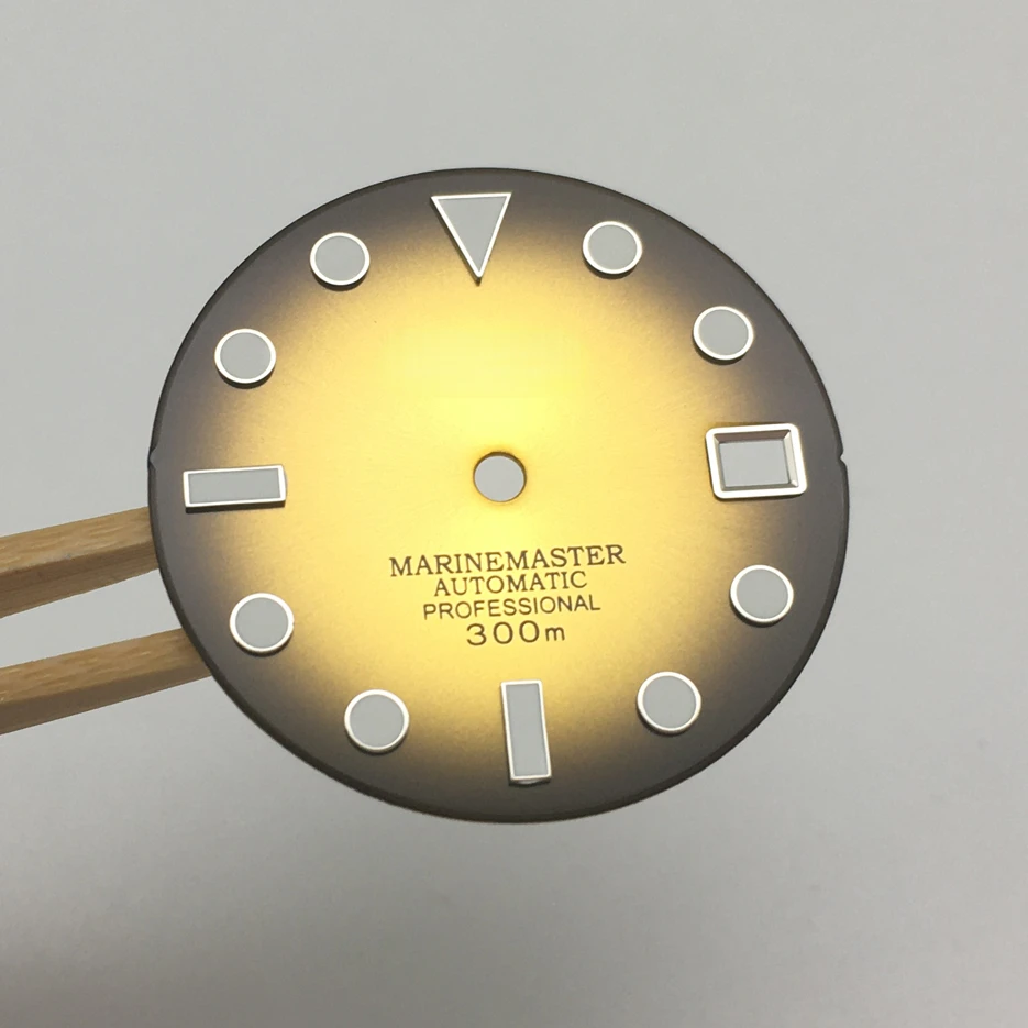 

Циферблат часов с логотипом S 28,5 мм заменяет точный измененный циферблат Светящийся Символ для движения NH35A CA3-1 Мужские аксессуары для часов