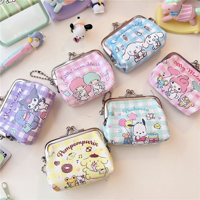 Kawaii Anime Kuromi Portable Mini Japanese Buckle Coin Purse My Melody School Bag Pendant Coin Case Cinnamoroll Headphone Case
Kawaii Anime Kuromi Portable Mini Japanese Buckle Coin Purse My Melody School Bag Pendant Coin Case Cinnamoroll Headphone Case