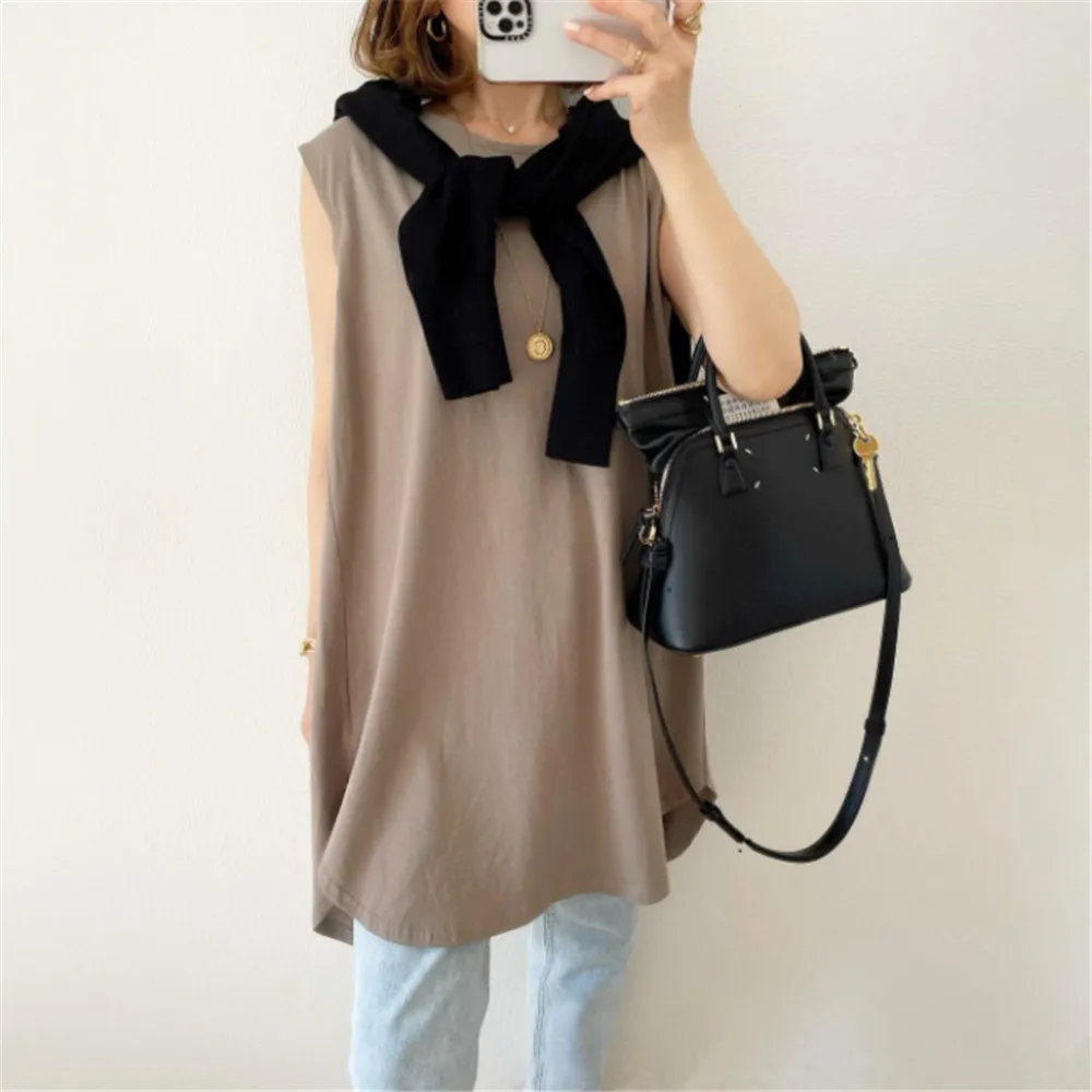 2022 Summer Non-sleeve T-Shirt Solid Color Round Neck Pullover Slim Pleated Patchwork Elegant Chic Ladies T-shirt For Young Girl
2022 Summer Non-sleeve T-Shirt Solid Color Round Neck Pullover Slim Pleated Patchwork Elegant Chic Ladies T-shirt For Young Girl