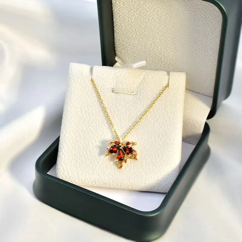 Elegant Maple Leaf Zircon Pendant Fashion Necklace for Women Girls Shine Wedding Party Chain Choker Jewelry Stainless Steel Gift
Elegant Maple Leaf Zircon Pendant Fashion Necklace for Women Girls Shine Wedding Party Chain Choker Jewelry Stainless Steel Gift