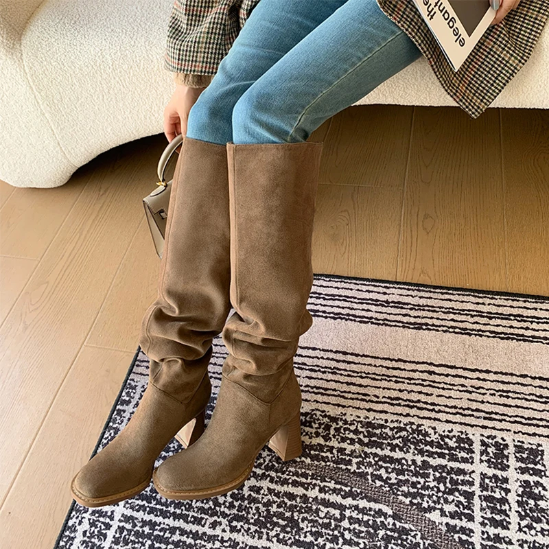 Wide Cylinder Pile Boots Autumn New Women's Shoes 2022 European And American Style High-Heeled Western Boots
Wide Cylinder Pile Boots Autumn New Women's Shoes 2022 European And American Style High-Heeled Western Boots