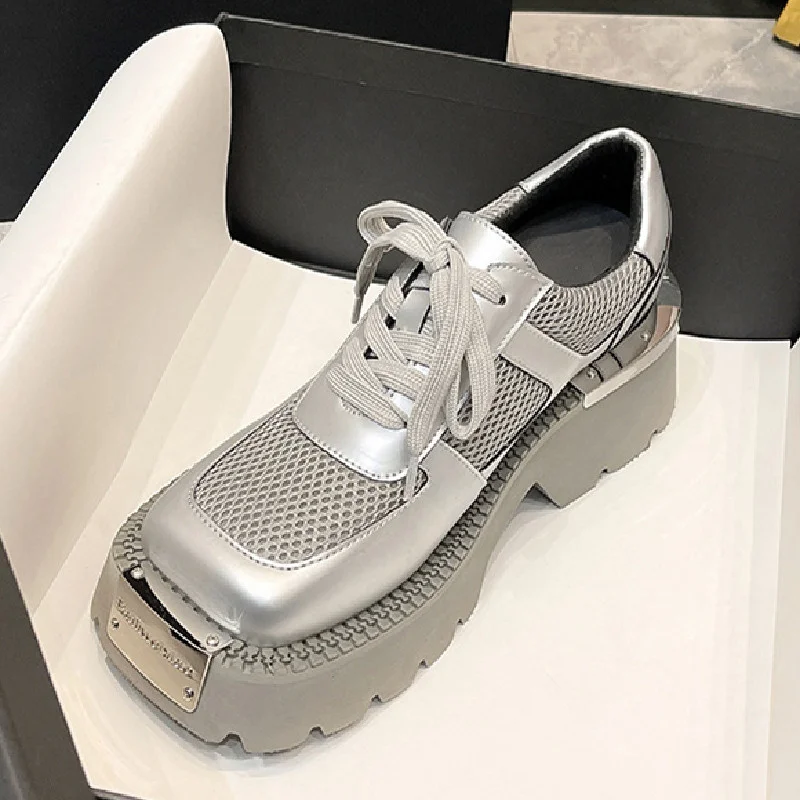 2023 NEW Style Derby Shoes Women Metallic Square Toe Oxfords Loafers Cool Punk Gothic Platform Wedge Shoes Casual Flats Female
2023 NEW Style Derby Shoes Women Metallic Square Toe Oxfords Loafers Cool Punk Gothic Platform Wedge Shoes Casual Flats Female