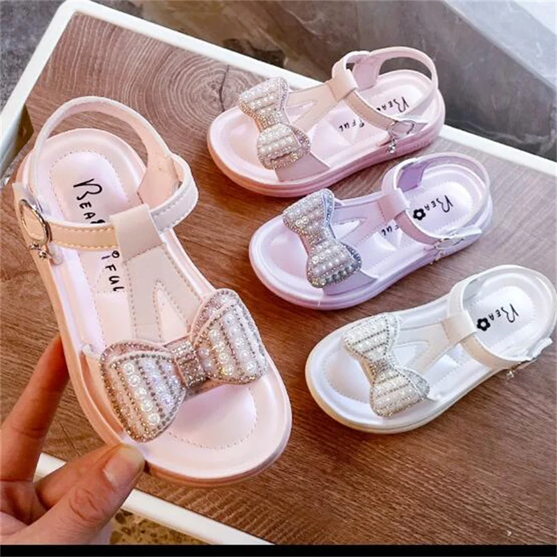 2022 summer Fashion Rhinestone bow girls sandals soft sole non-slip all-match rhinestone beach shoes girls princess shoes 21-36
2022 summer Fashion Rhinestone bow girls sandals soft sole non-slip all-match rhinestone beach shoes girls princess shoes 21-36