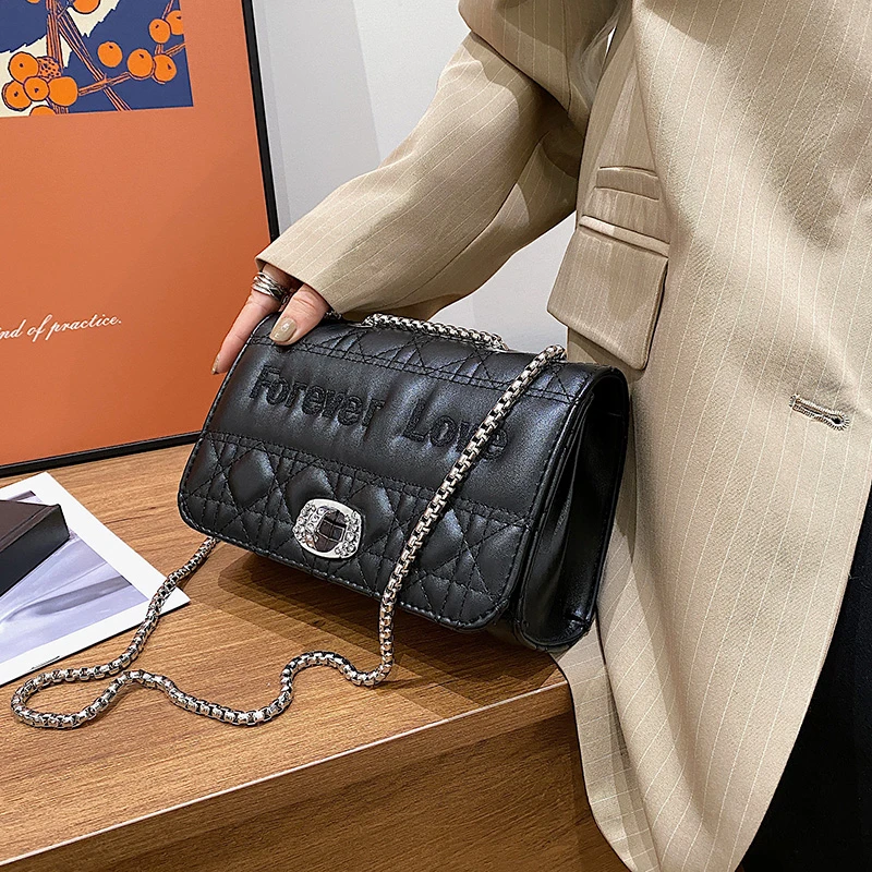 YILIAN Luxury designer bag Women's leather chain crossbody bag for women handbag shoulder bag messenger women
YILIAN Luxury designer bag Women's leather chain crossbody bag for women handbag shoulder bag messenger women