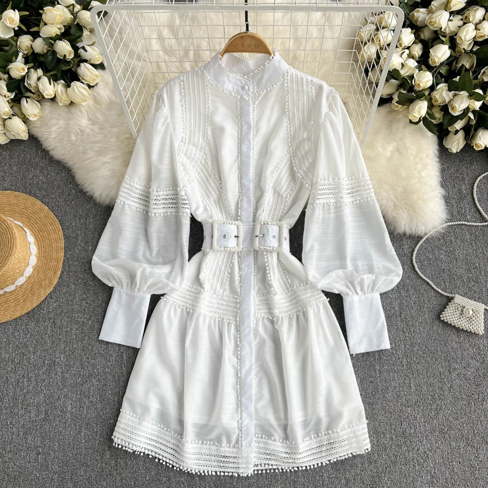 French Elegant White Lace Women Mini Dress Runway Stand Collar Luxury Embroidery Hollow Out Single Breasted Party Dress N3978
French Elegant White Lace Women Mini Dress Runway Stand Collar Luxury Embroidery Hollow Out Single Breasted Party Dress N3978