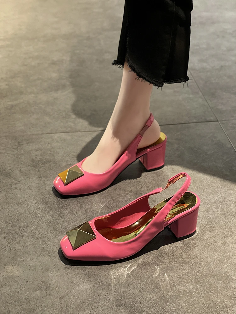 Women's shoes thick heel sandals 2022 new summer fashion open-toe thin belt high heels shoes
Women's shoes thick heel sandals 2022 new summer fashion open-toe thin belt high heels shoes