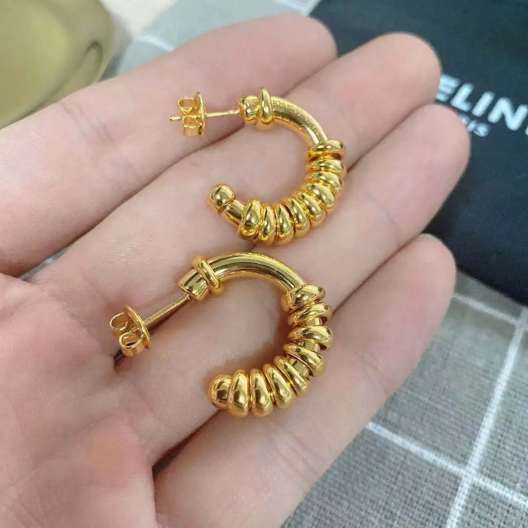 Vintage C Shape Sliding Hoop Earrings Gold Color Brass Stud Minimalistic For Women Jewelry Gift 2022
Vintage C Shape Sliding Hoop Earrings Gold Color Brass Stud Minimalistic For Women Jewelry Gift 2022
